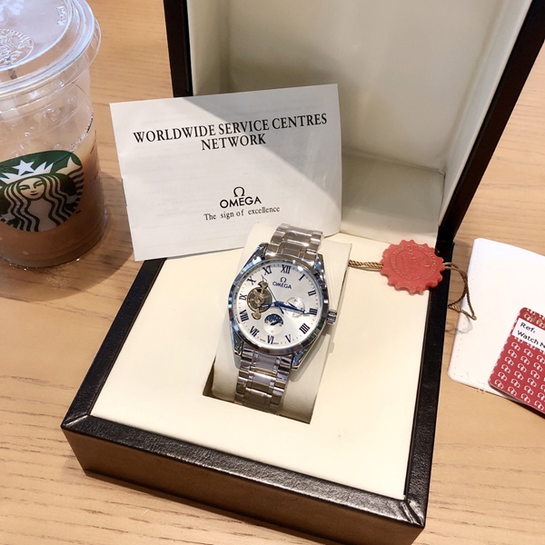 ブランド時計角部分ディテール